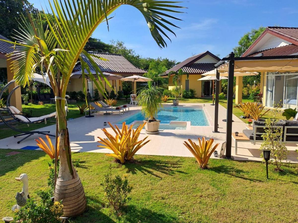 Pool Villa, Resort, Mae Ramphueng Beach, Ban Phe, Rayong, Residence M Thailand (Adults Only) Ban Chamrung 외부 사진
