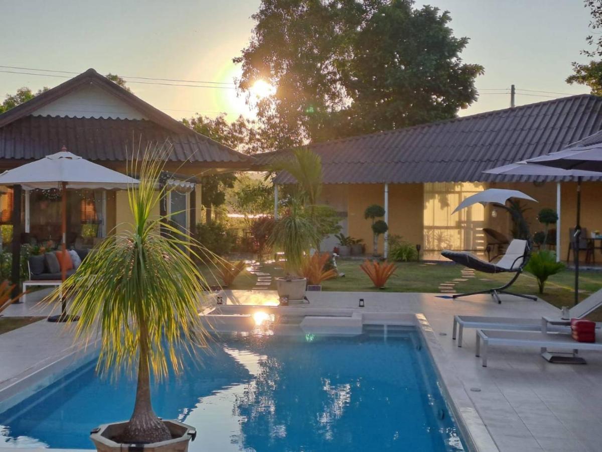 Pool Villa, Resort, Mae Ramphueng Beach, Ban Phe, Rayong, Residence M Thailand (Adults Only) Ban Chamrung 외부 사진