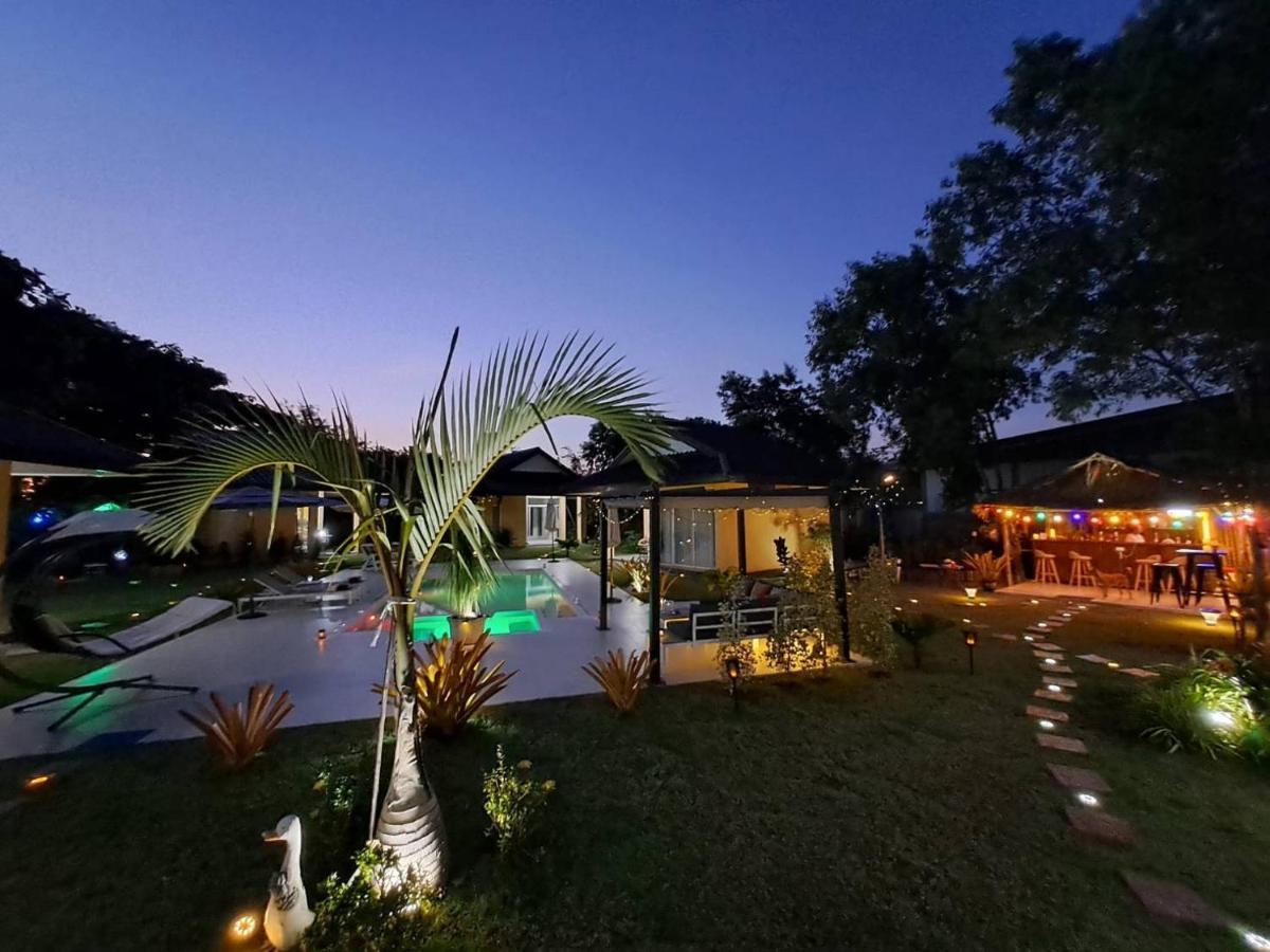 Pool Villa, Resort, Mae Ramphueng Beach, Ban Phe, Rayong, Residence M Thailand (Adults Only) Ban Chamrung 외부 사진